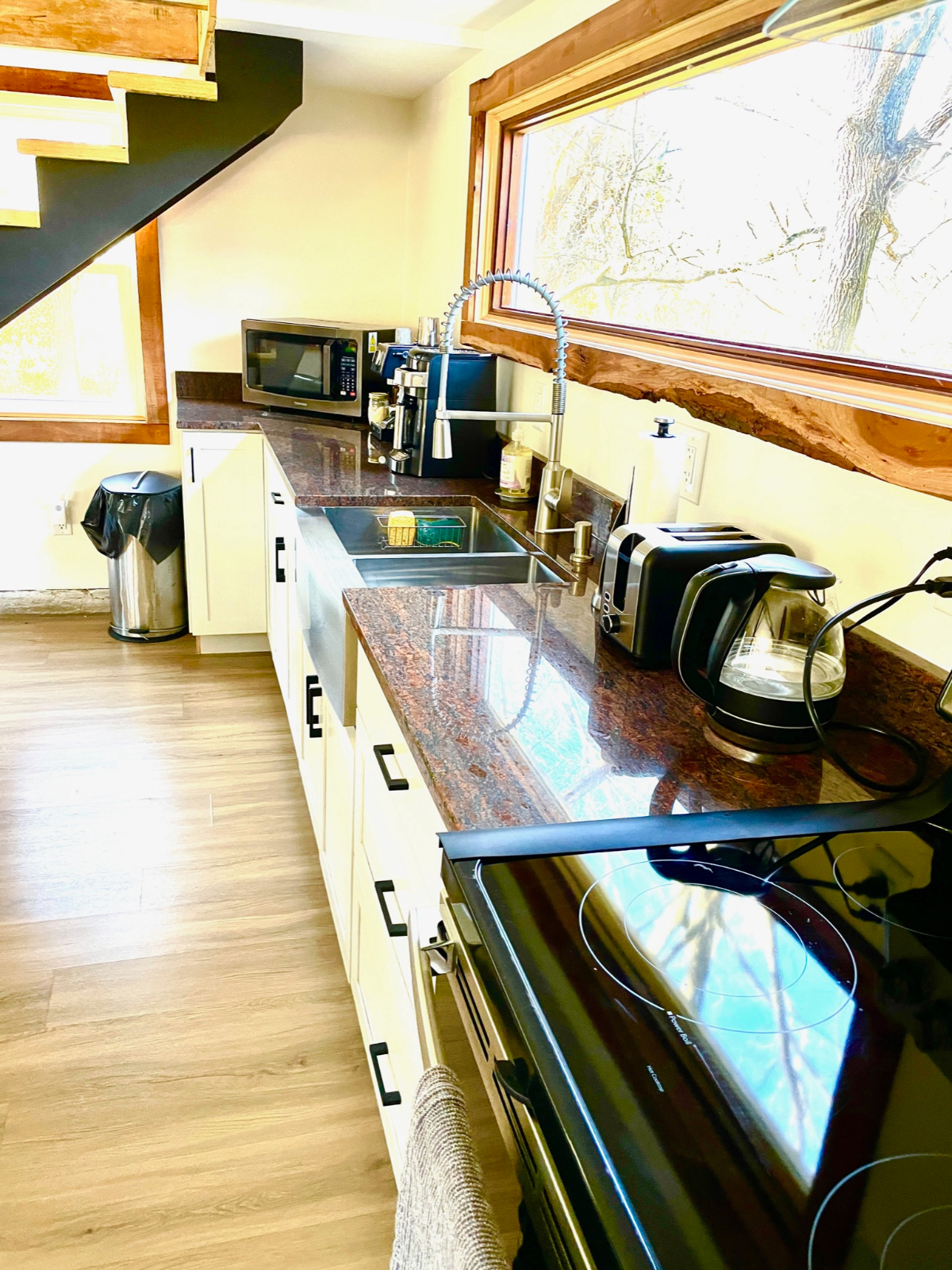 Near Cayuga Med, Private 3BR Retreat - Photo 2
