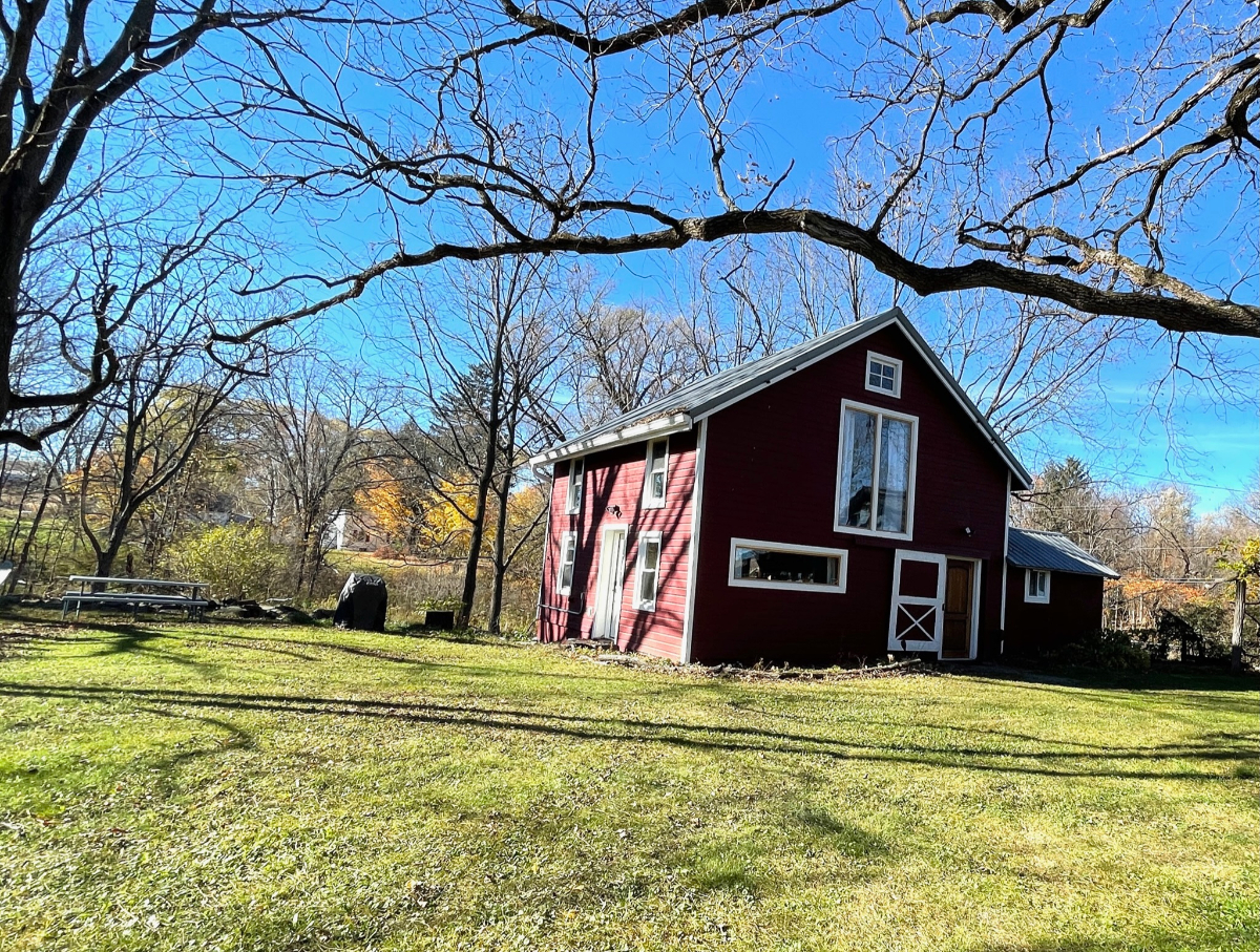 Near Cayuga Med, Private 3BR Retreat - Photo 3