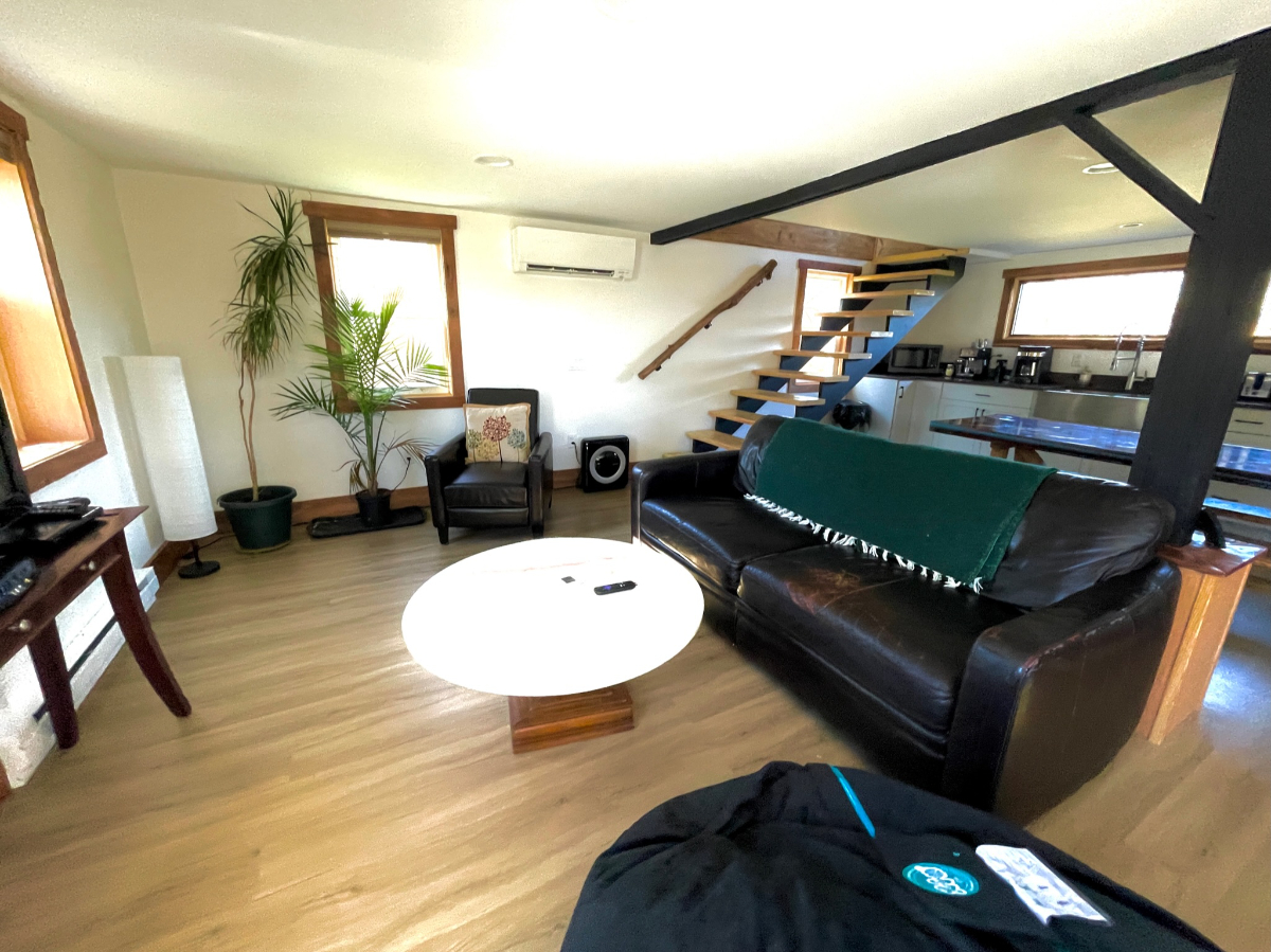 Near Cayuga Med, Private 3BR Retreat - Photo 7
