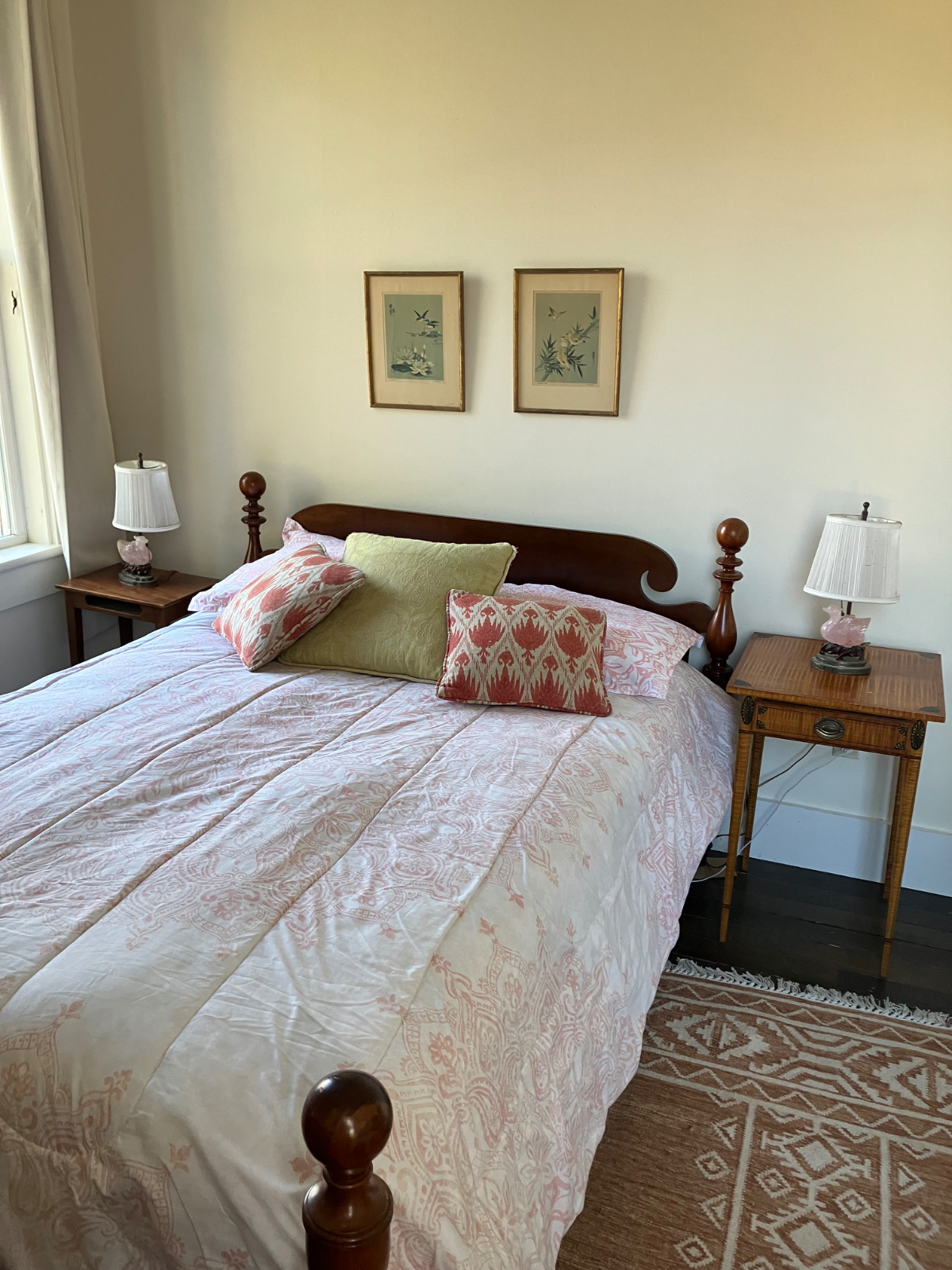 Serenity Meets Style - Luxe 1-Bedroom with High Ceilings, Hardwood Floors, and Idyllic Outdoor Lawn  - Photo 5