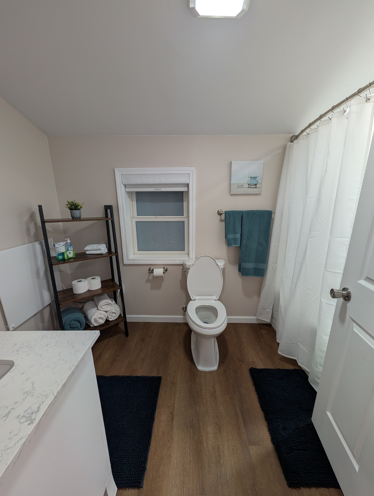 Spacious Unit in duplex 1Bdrm plus loft - Photo 3