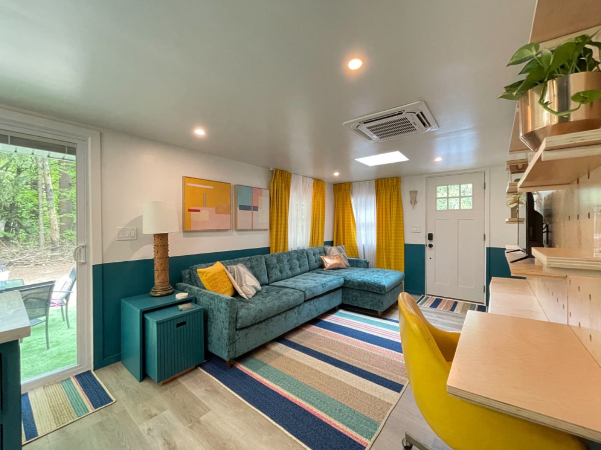 Private & Close to Everything - Photo 1