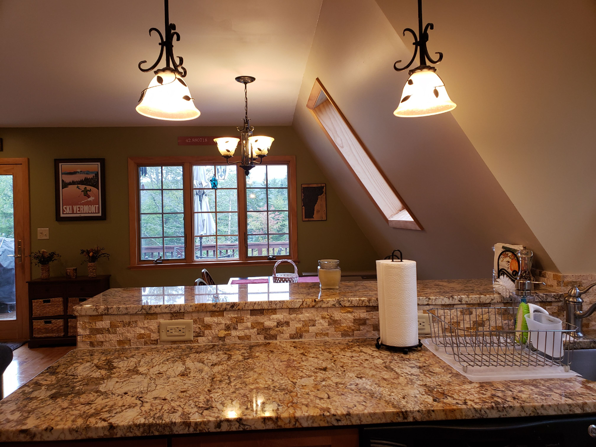 Woodford Lake Chalet - Photo 3