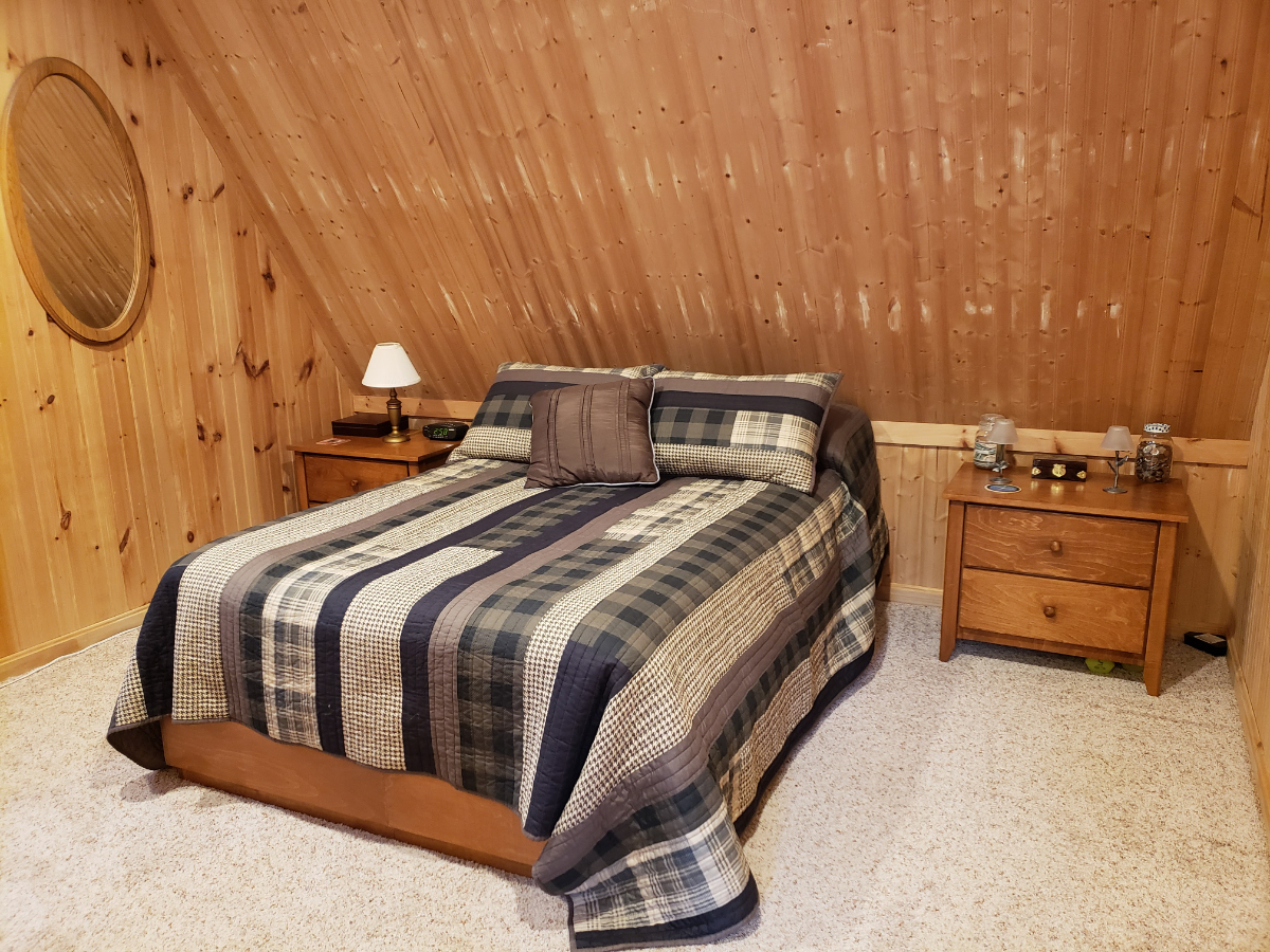 Woodford Lake Chalet - Photo 12