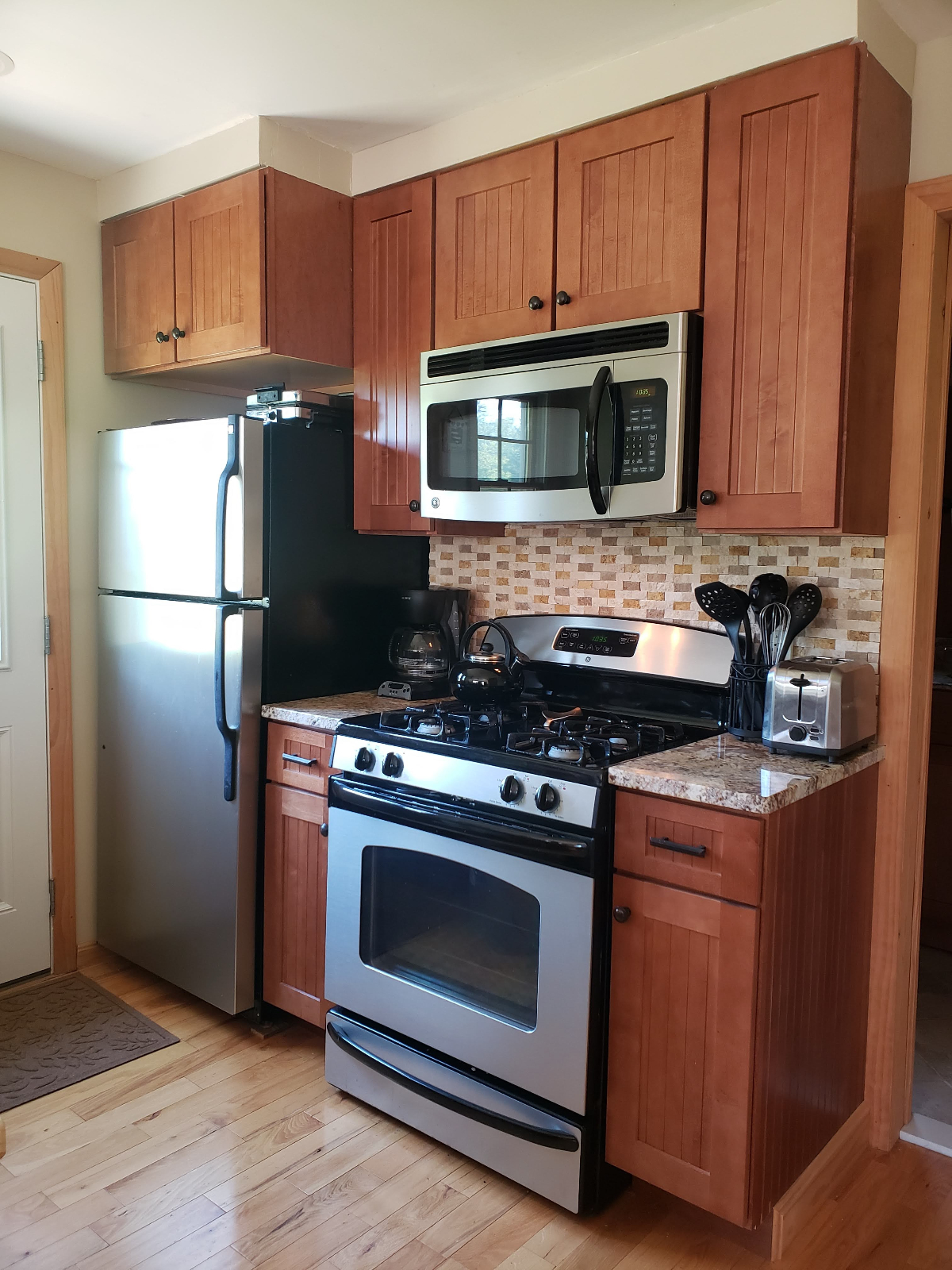 Woodford Lake Chalet - Photo 6