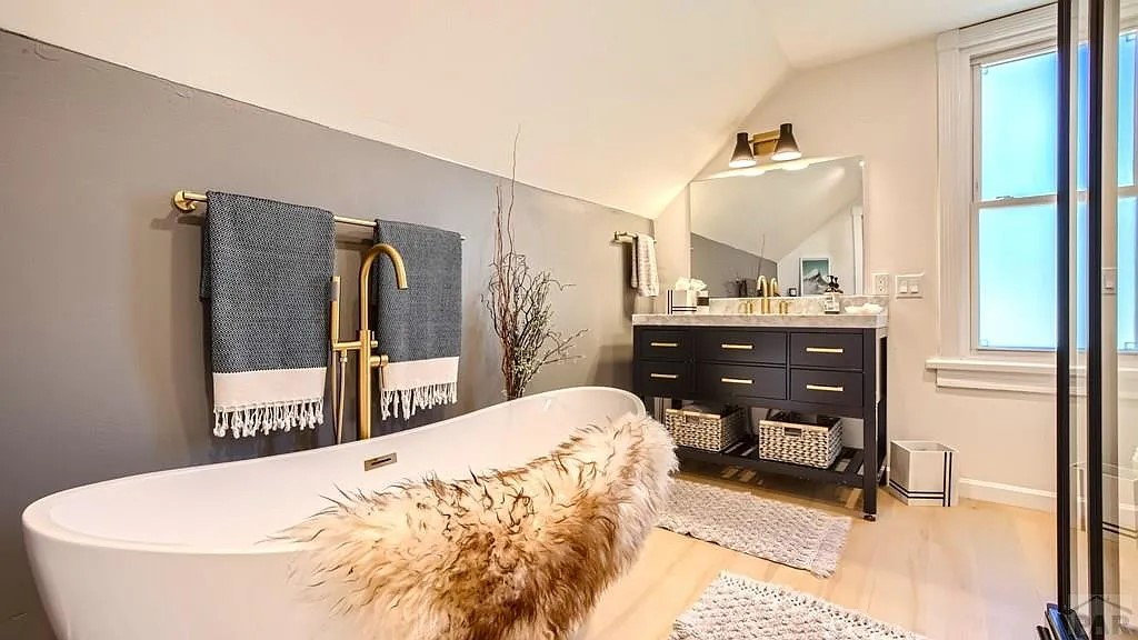 Beautiful Old Colorado City Get Away Unit B