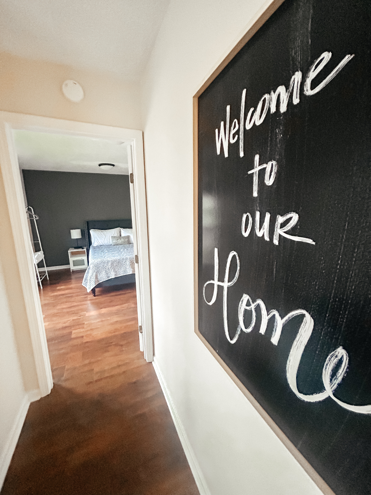 Charming 2 Bedroom Louisville Home - Photo 9