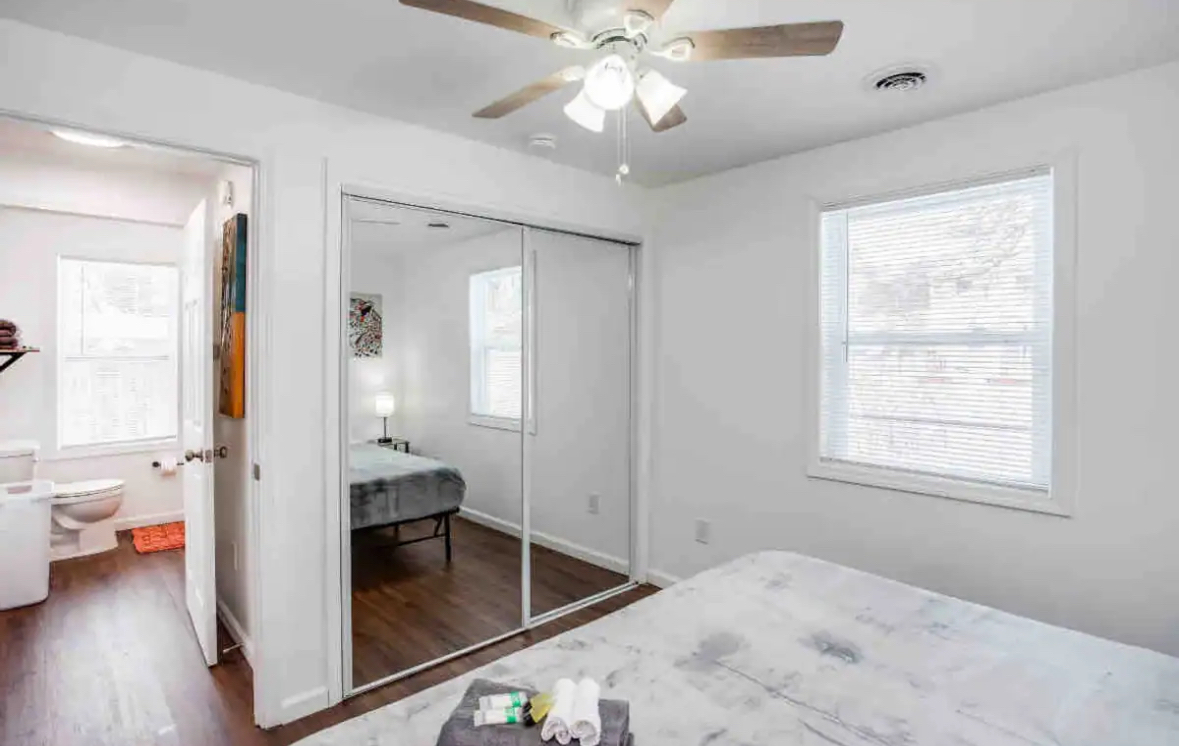 Lovely Casita w/ King Beds Mins to Dwtn/Unity/RGH/UofR - Photo 8