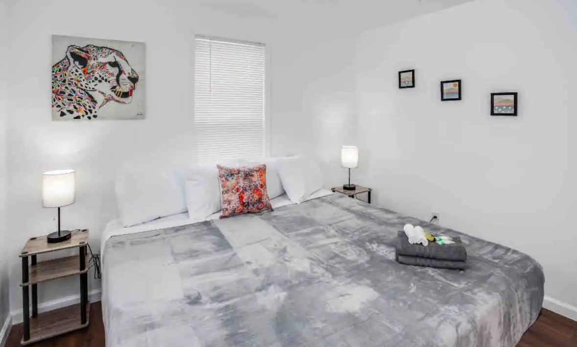 Lovely Casita w/ King Beds Mins to Dwtn/Unity/RGH/UofR - Photo 9
