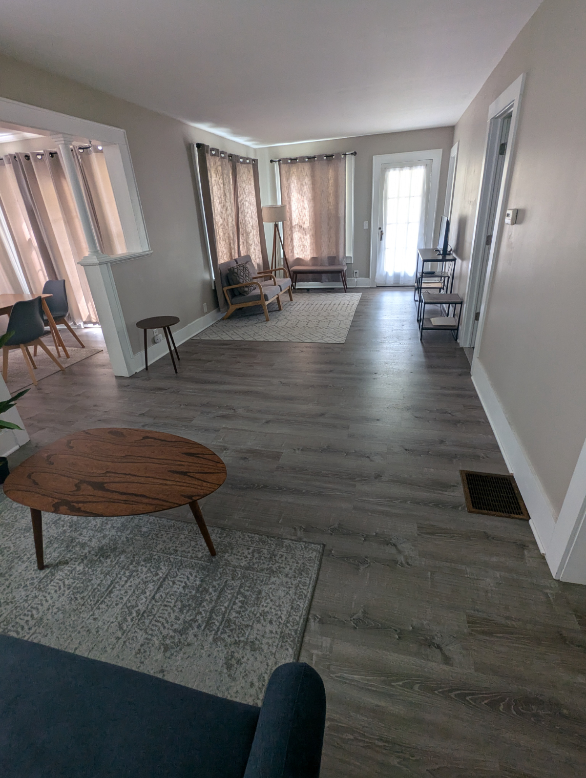 Renovated Apartment near Strong Memorial Hospital - Photo 7