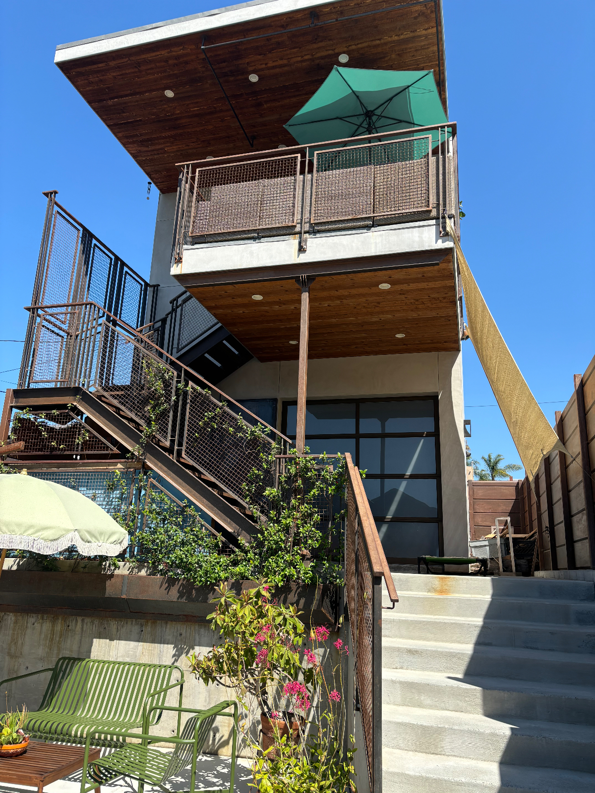 Artist Loft - Photo 1