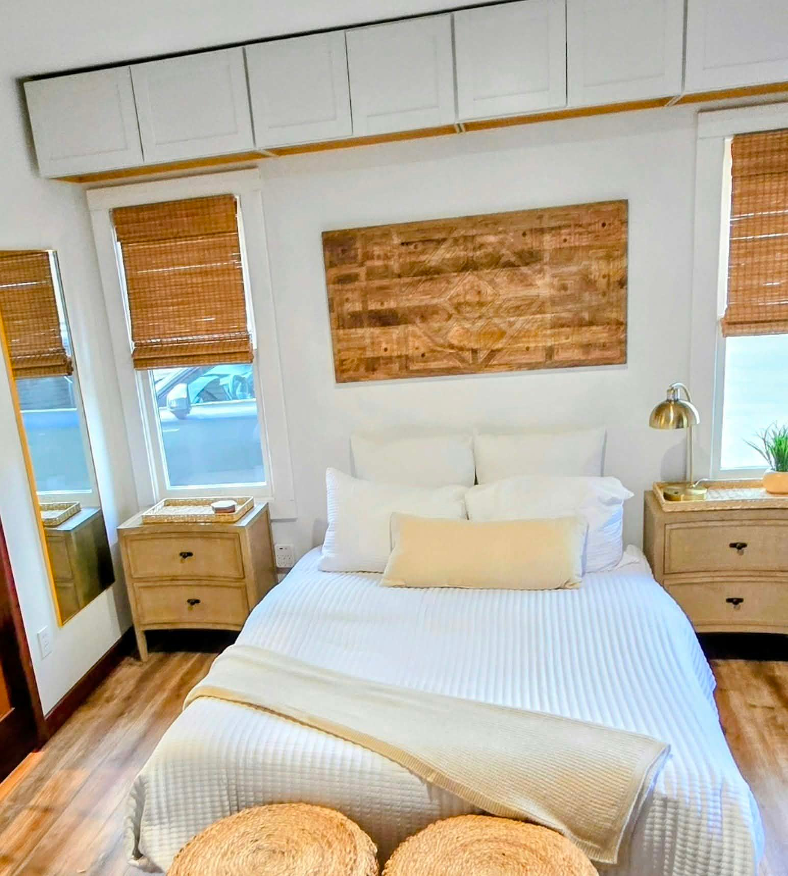 Furnished Studio in Downtown Ventura - Photo 2