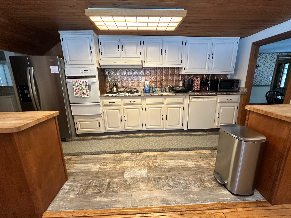 4BR Furnished Home - All Utilities Included - South Salem - Photo 3