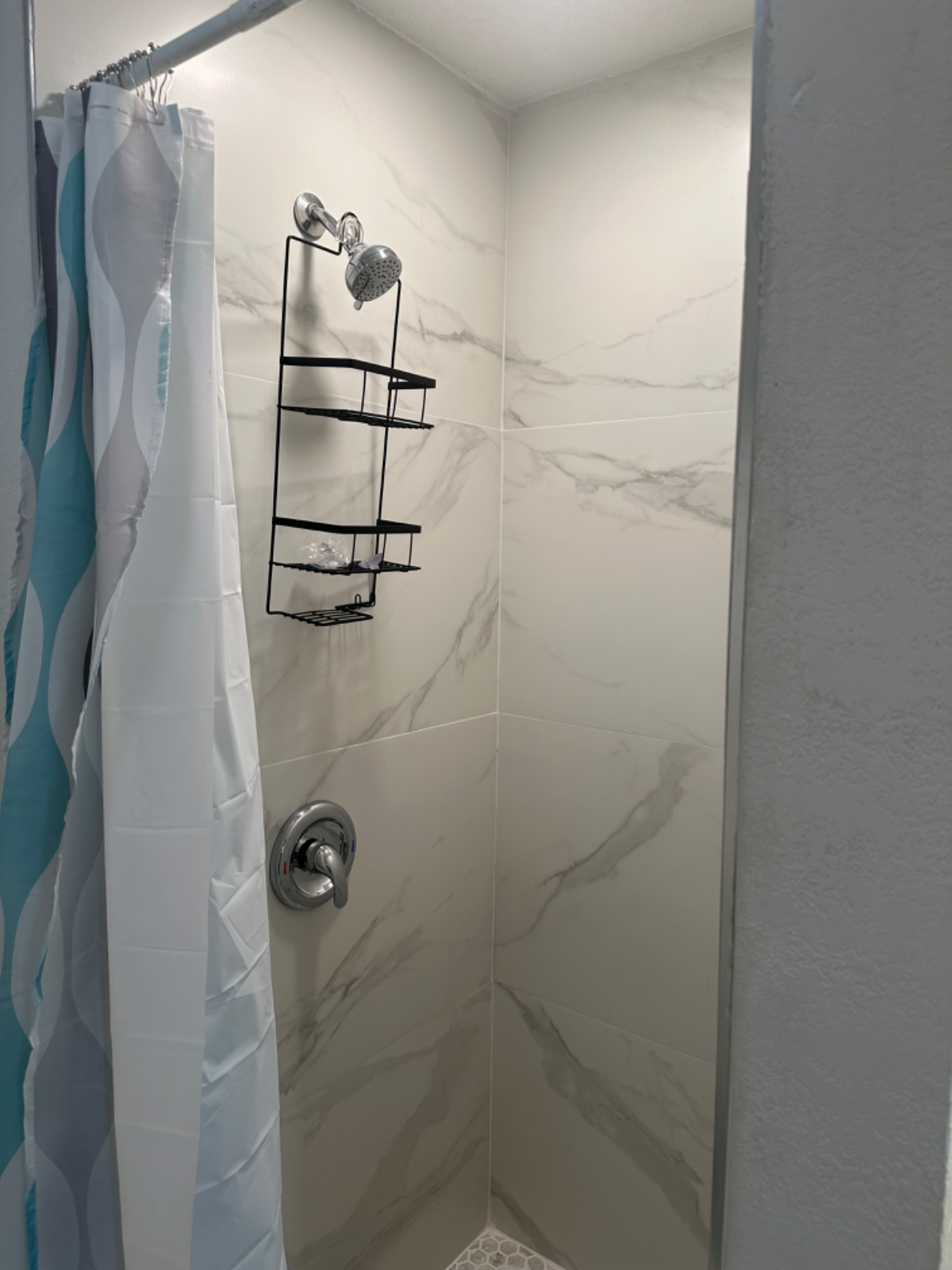 Sacramento Gem - Deluxe Studio Oasis with Urban Flair - Photo 3