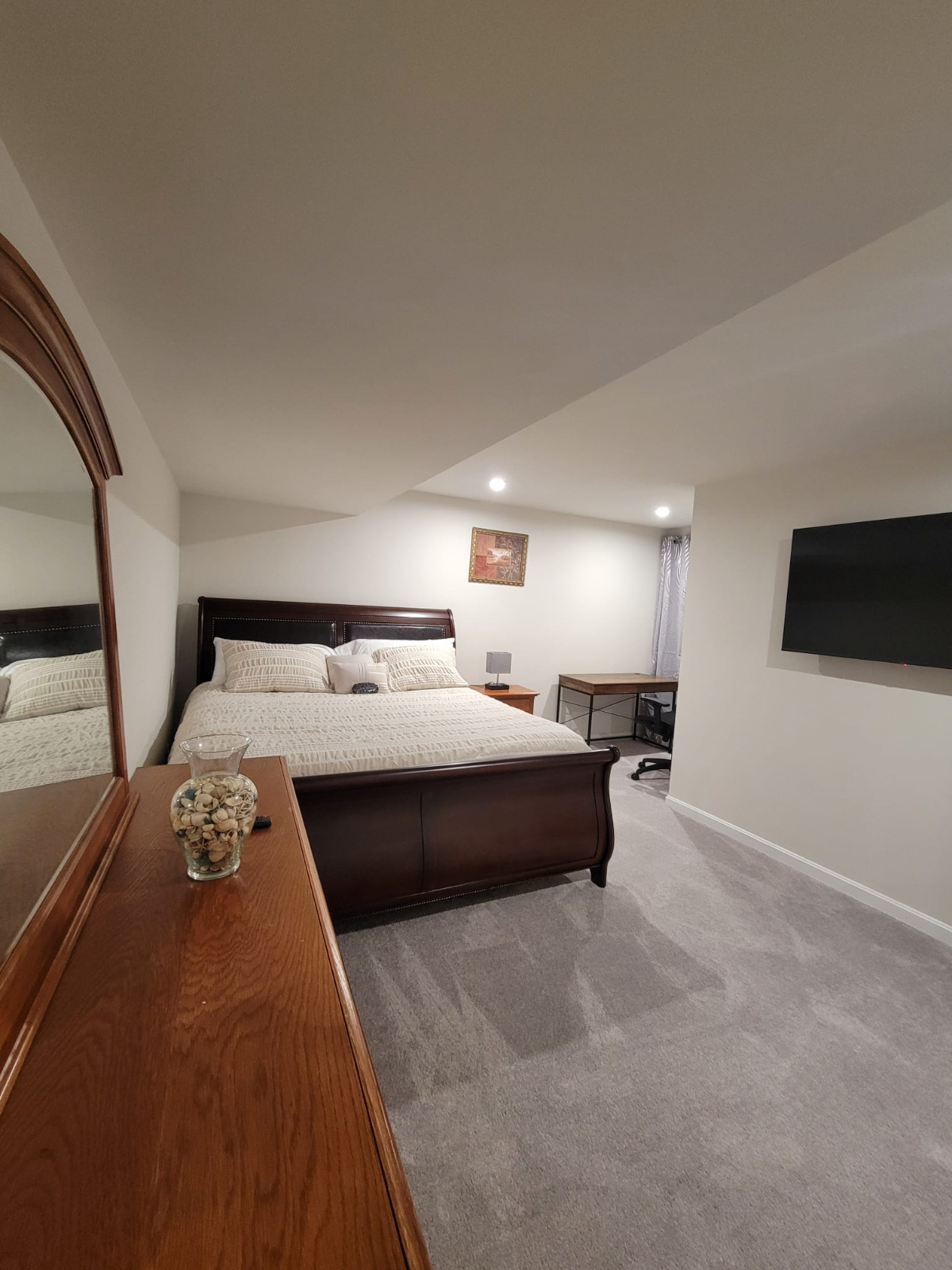 Enhanced Comfort - Poolside Basement King Suite