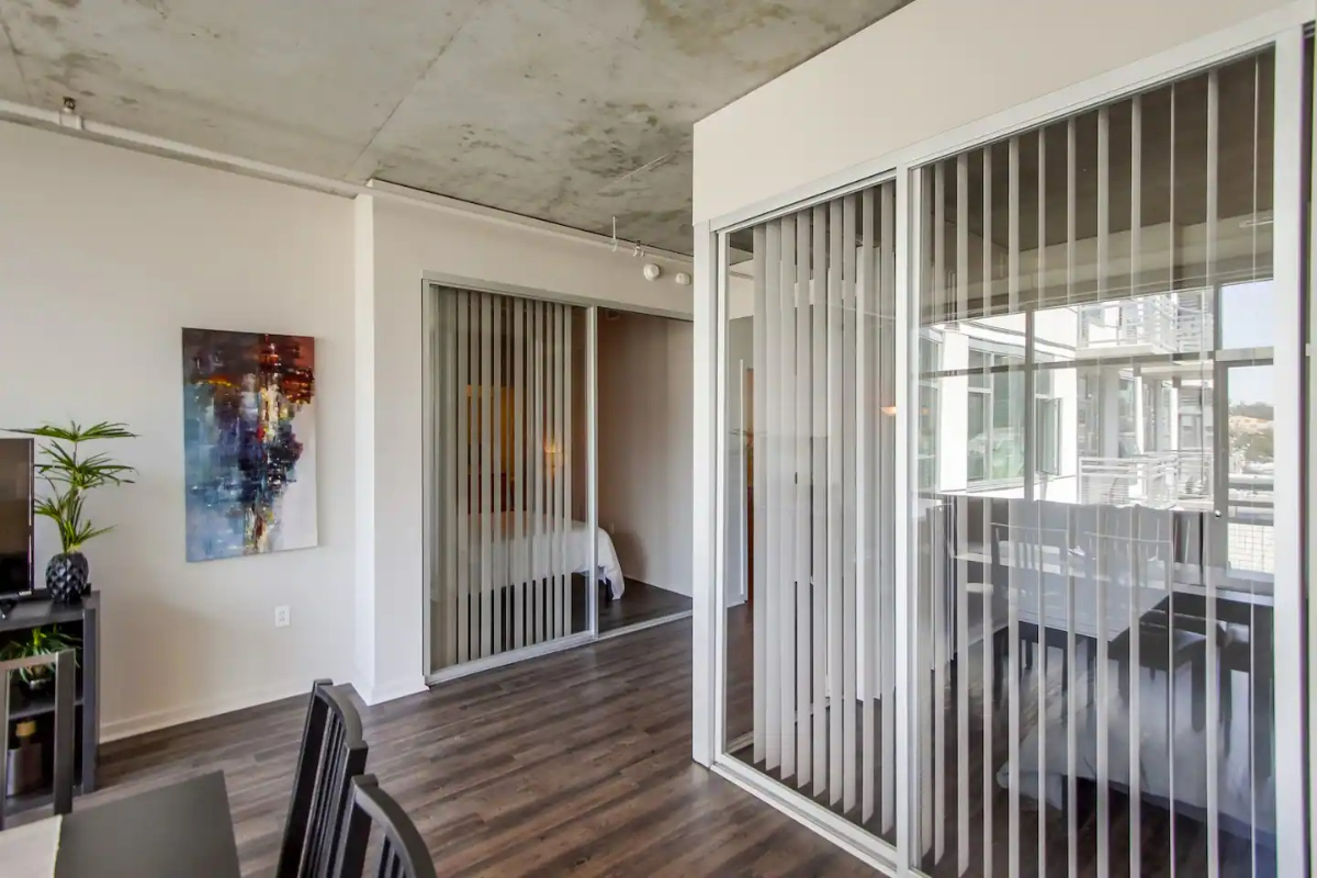 Cozy 2 Bedroom Downtown Loft Close to Gaslamp and East Village with Views - Photo 4