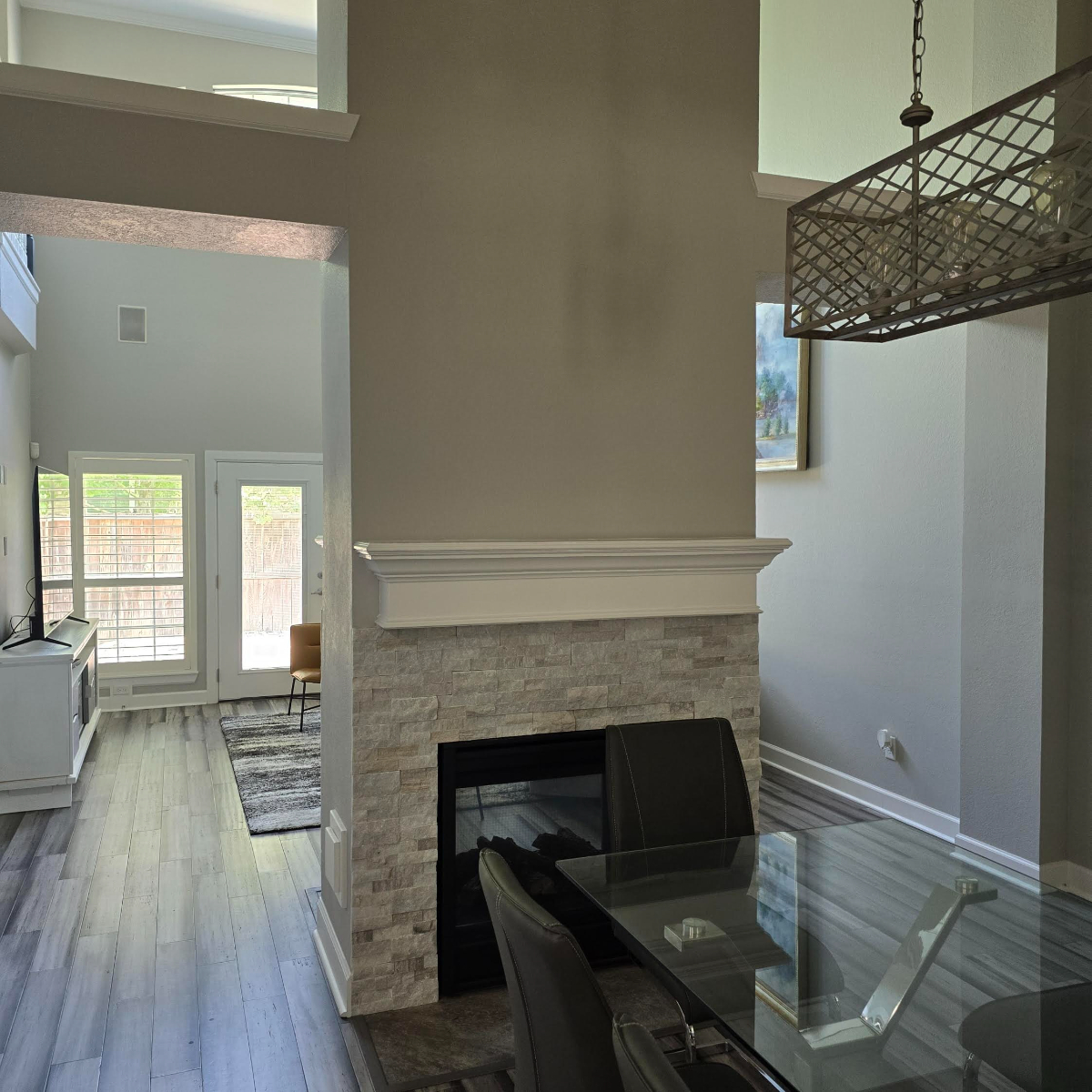 Bright and Spacious 3-Bedroom Home with Modern Comforts and Charming Outdoor Space - Photo 6