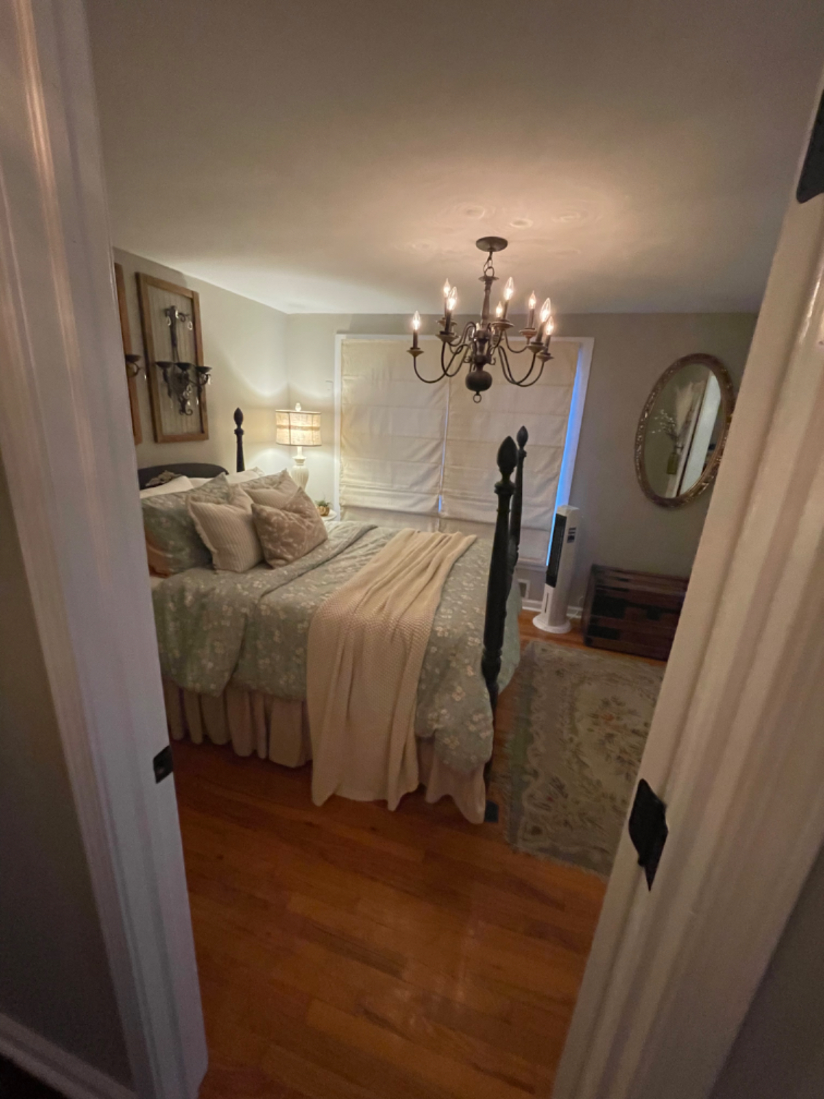 Beautiful South Hills 3-Story Home - Photo 12