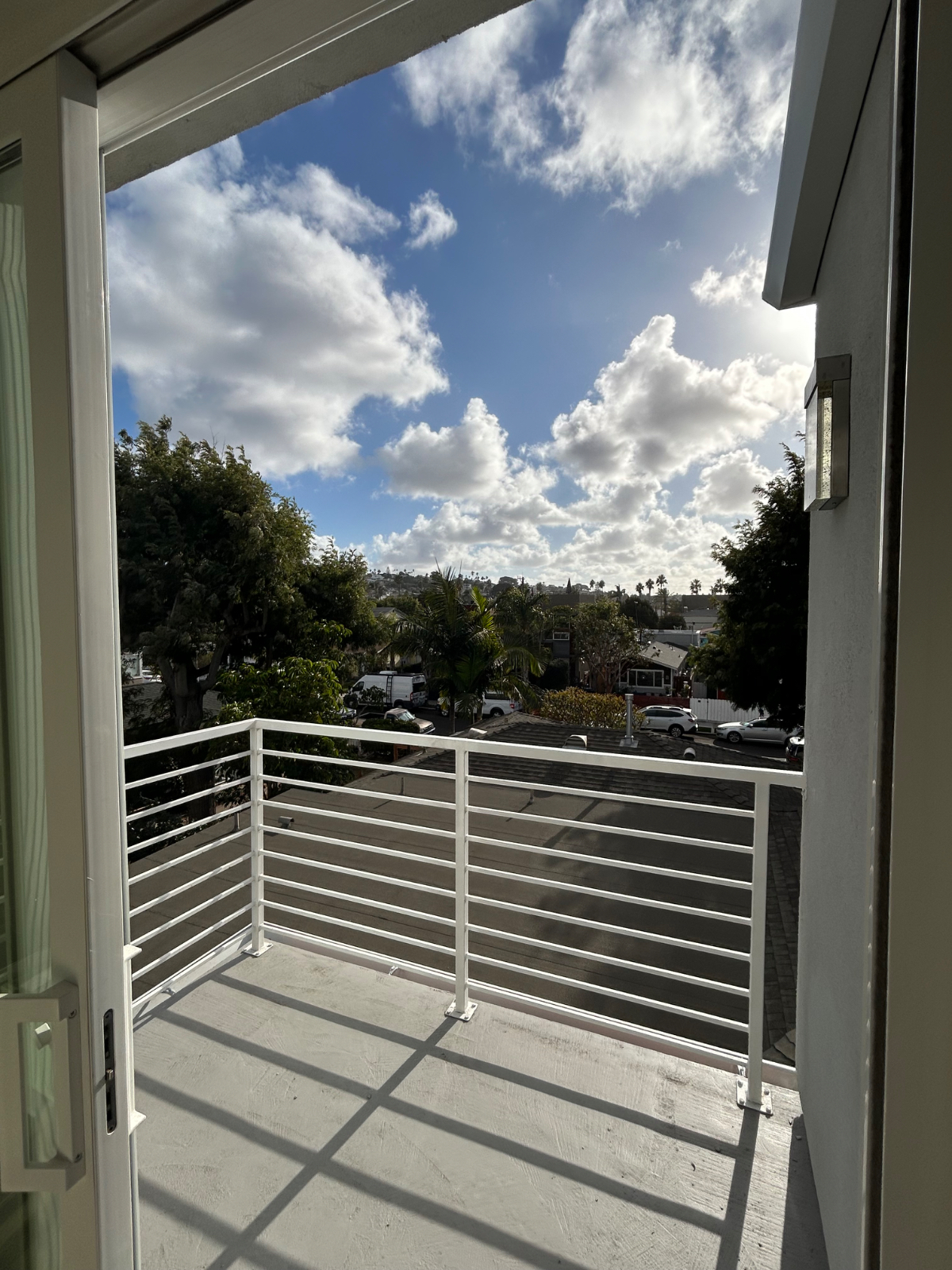 Long Branch 1 Br, 2 floors over garage - Photo 1