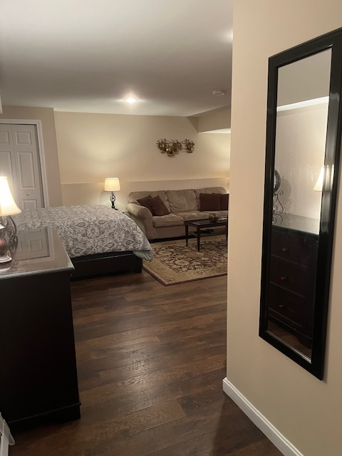 Milton, Vermont -  One Bedroom Studio Apartment - Photo 9