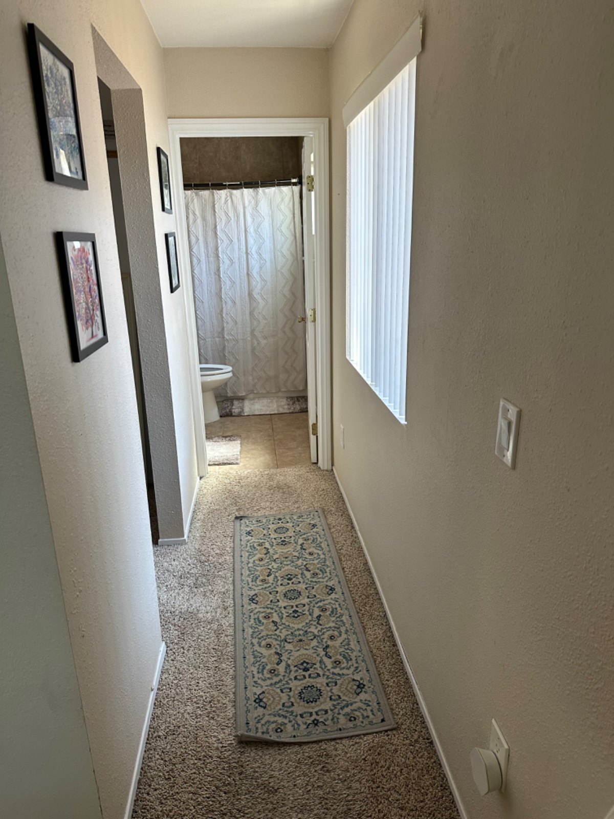 Master bedroom and bath - Photo 4