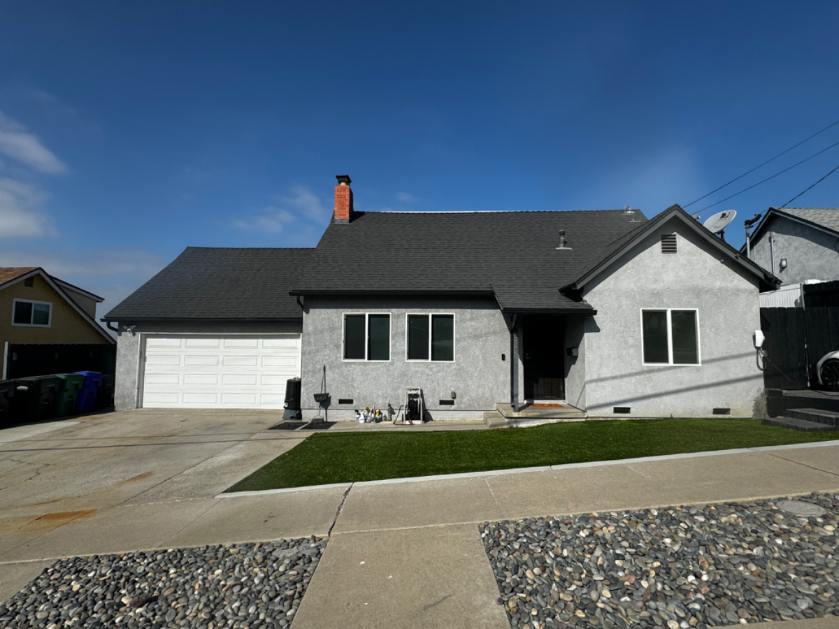 Comfortable 3BR Home w/ Hot Tub, EV Charging & Spacious Backyard - Photo 1