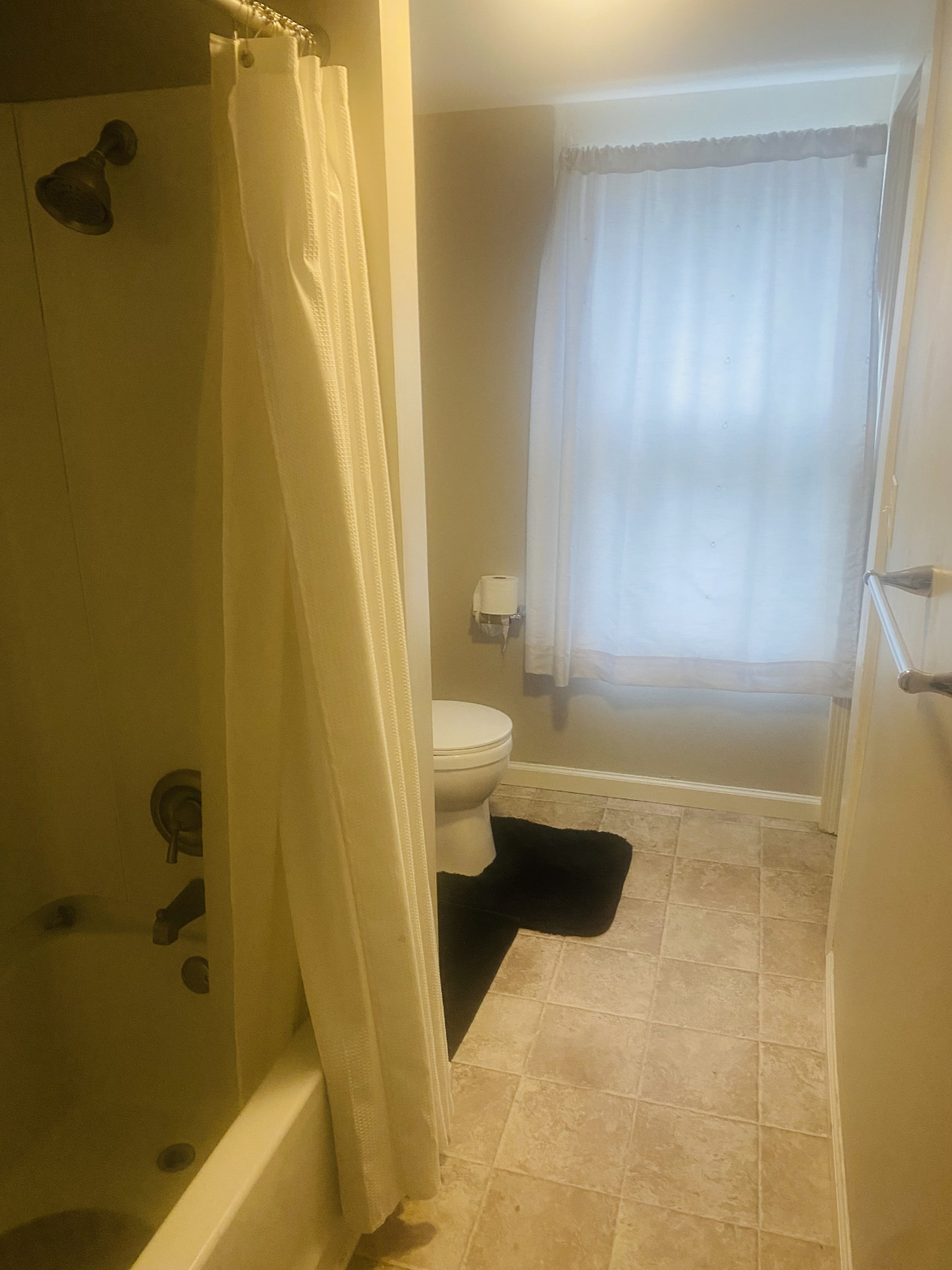 A room in a house - Photo 5