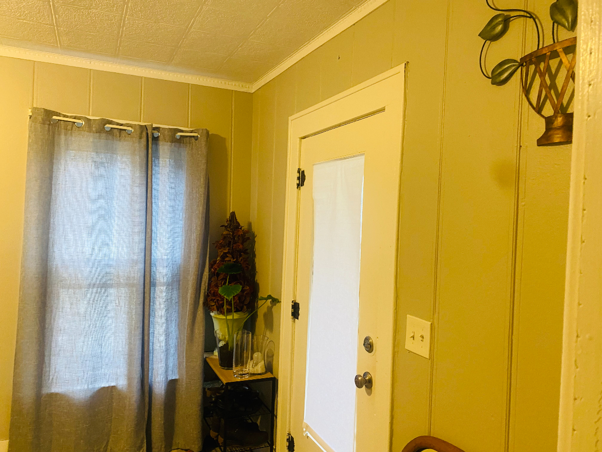 A room in a house - Photo 4