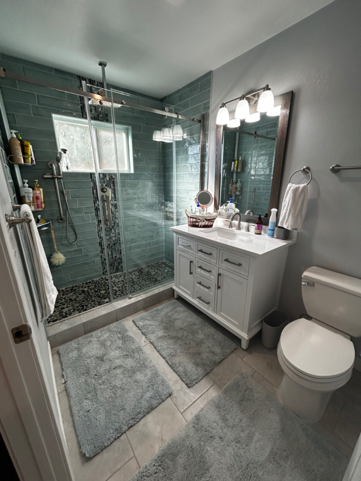 Spacious One-Bedroom Guest House with Modern Amenities - Photo 4