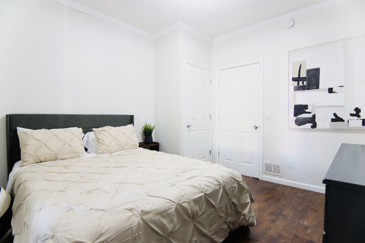 Cozy 1/1 apartment Pet Friendly - Photo 6