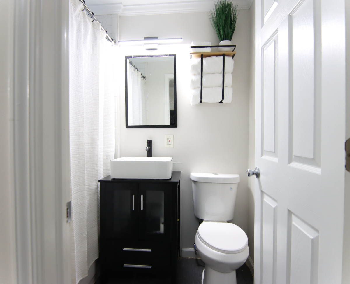 Cozy 1/1 apartment Pet Friendly - Photo 2