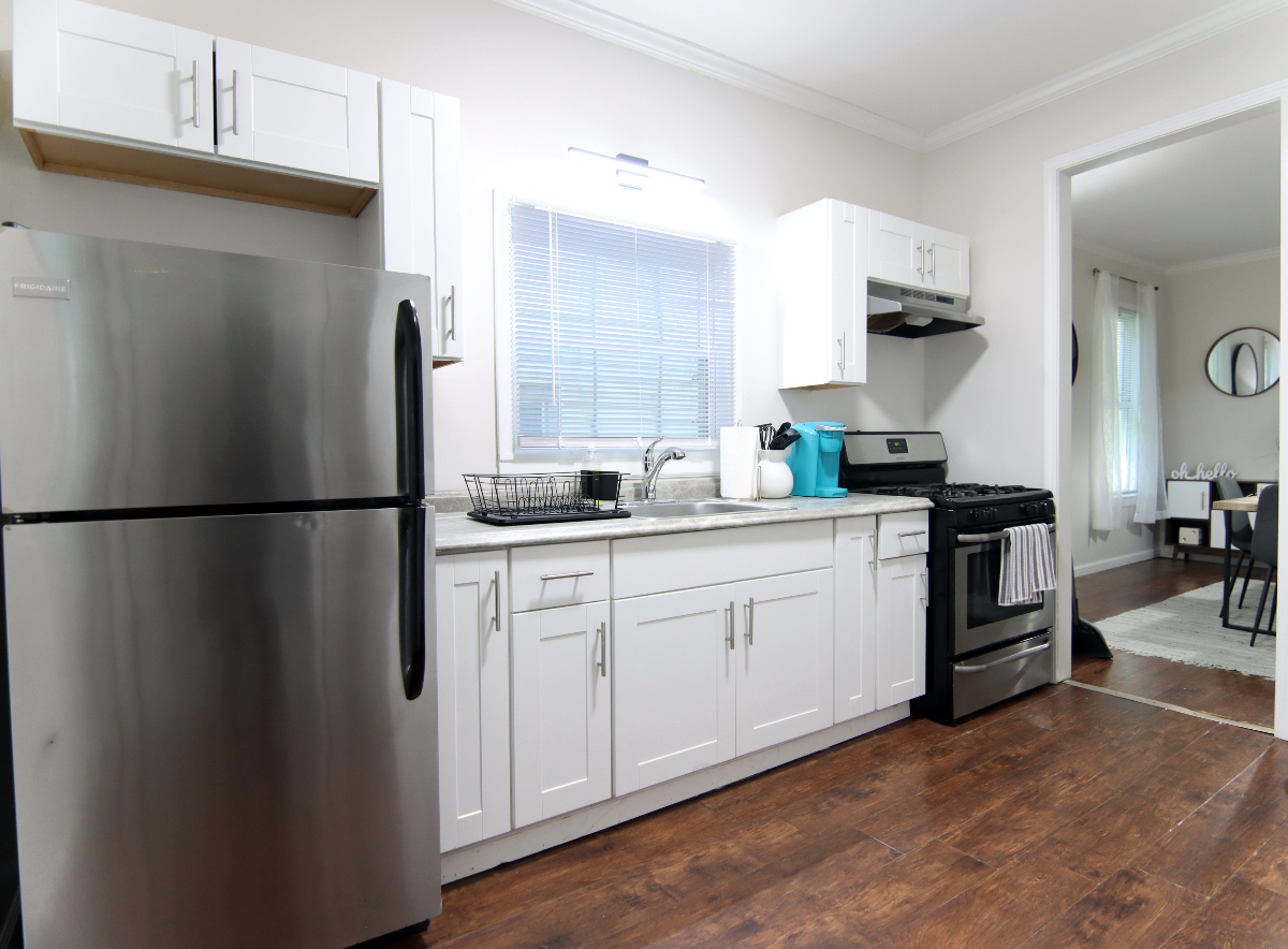 Cozy 1/1 apartment Pet Friendly - Photo 7
