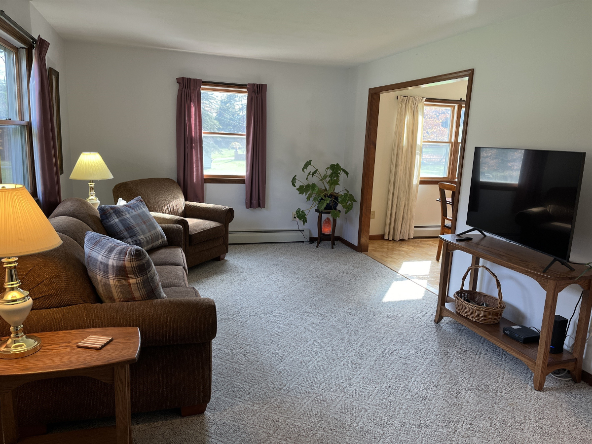 Private Country Home - 5 minutes from Oneonta - Photo 7