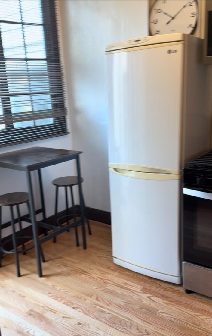 Coveted Deboce triangle studio - Photo 3