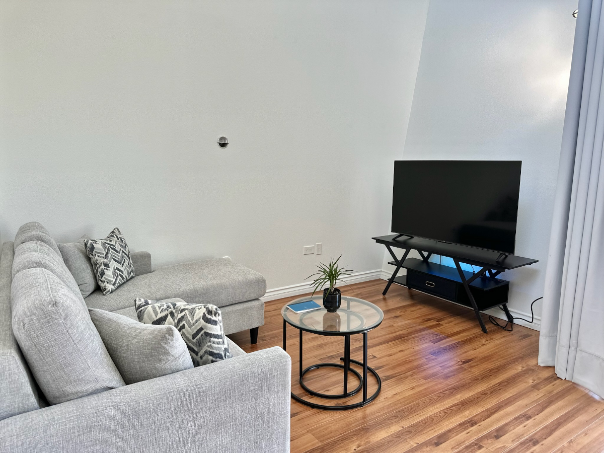 Spacious Studio Marina District Downtown San Diego - Photo 3