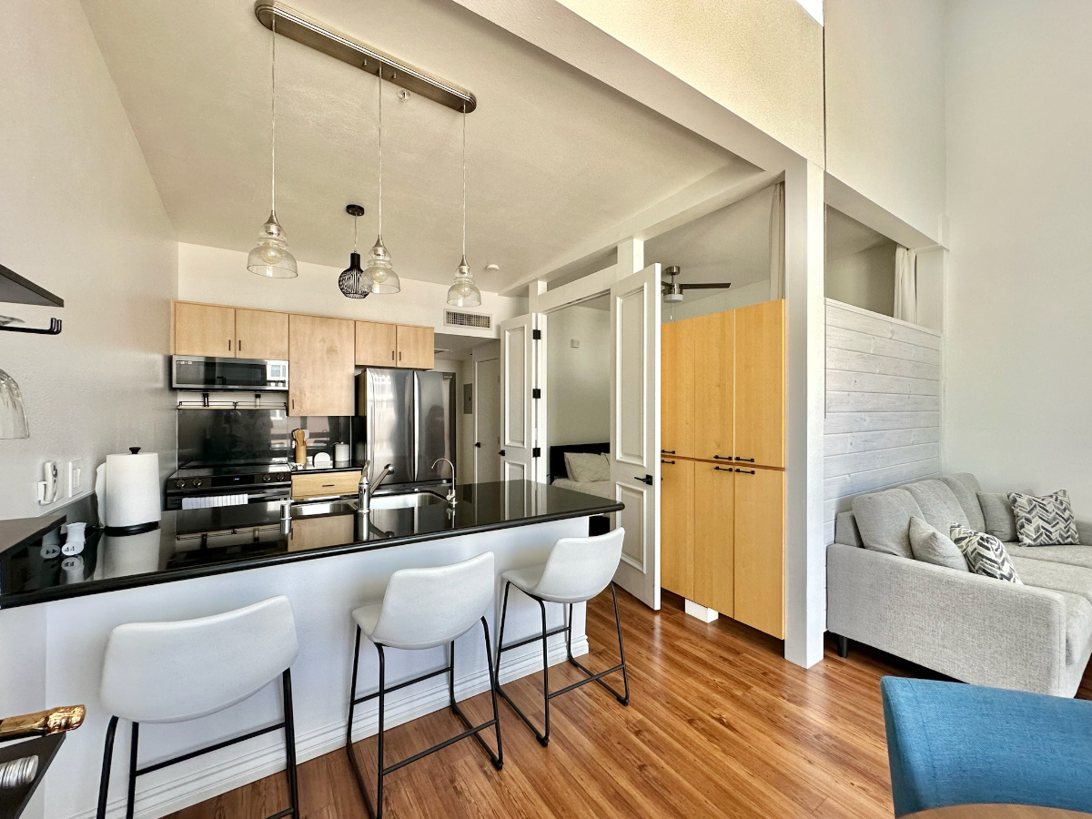 Spacious Studio Marina District Downtown San Diego - Photo 5
