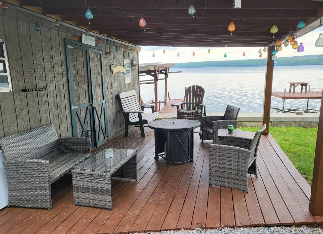 Charming 4-Bedroom Lake House with 150 ft Lake Frontage - Photo 3