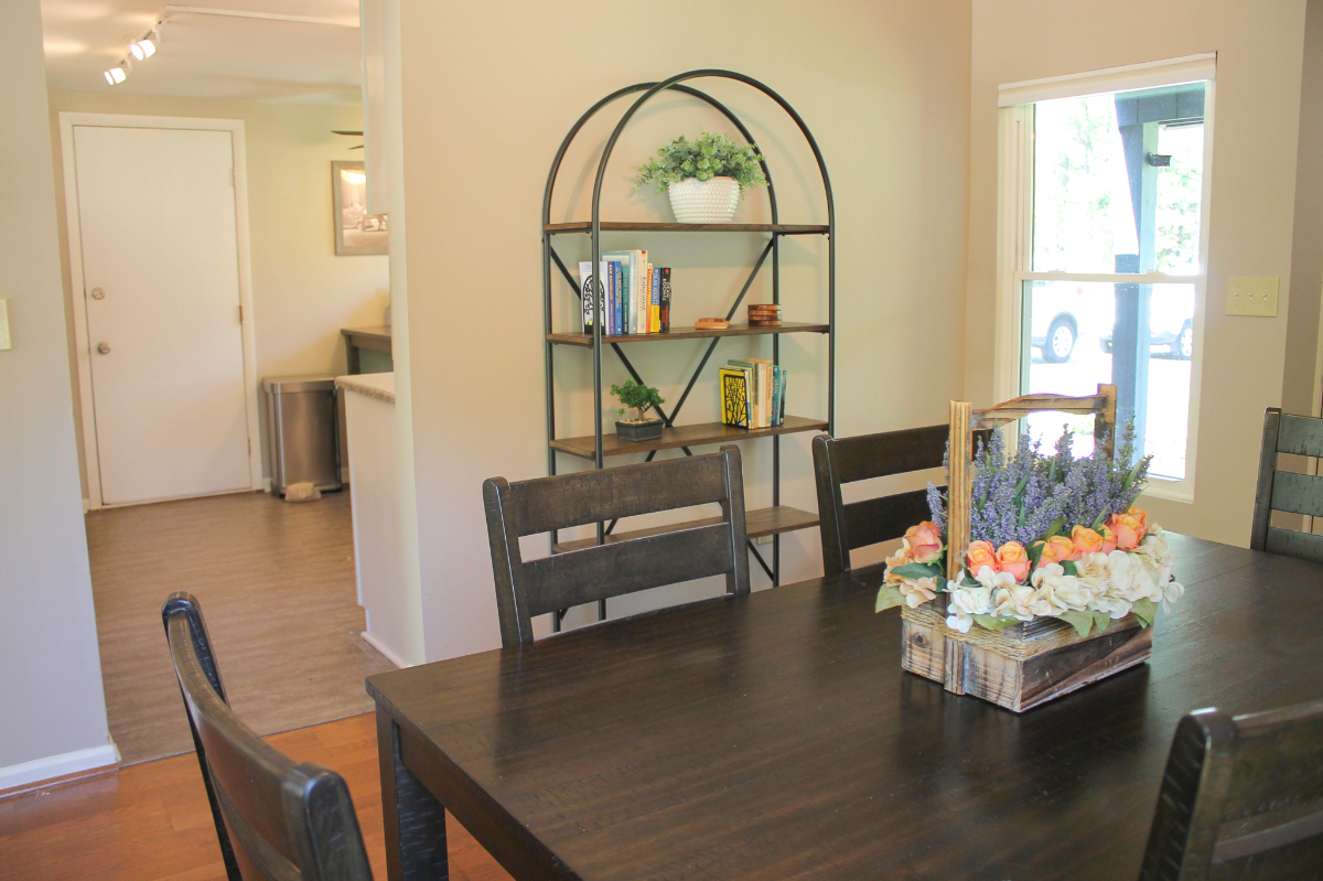 Spacious Saratoga Townhouse Retreat - Photo 6