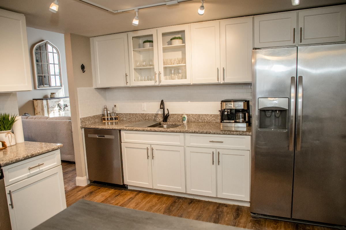 Spacious Saratoga Townhouse Retreat - Photo 9