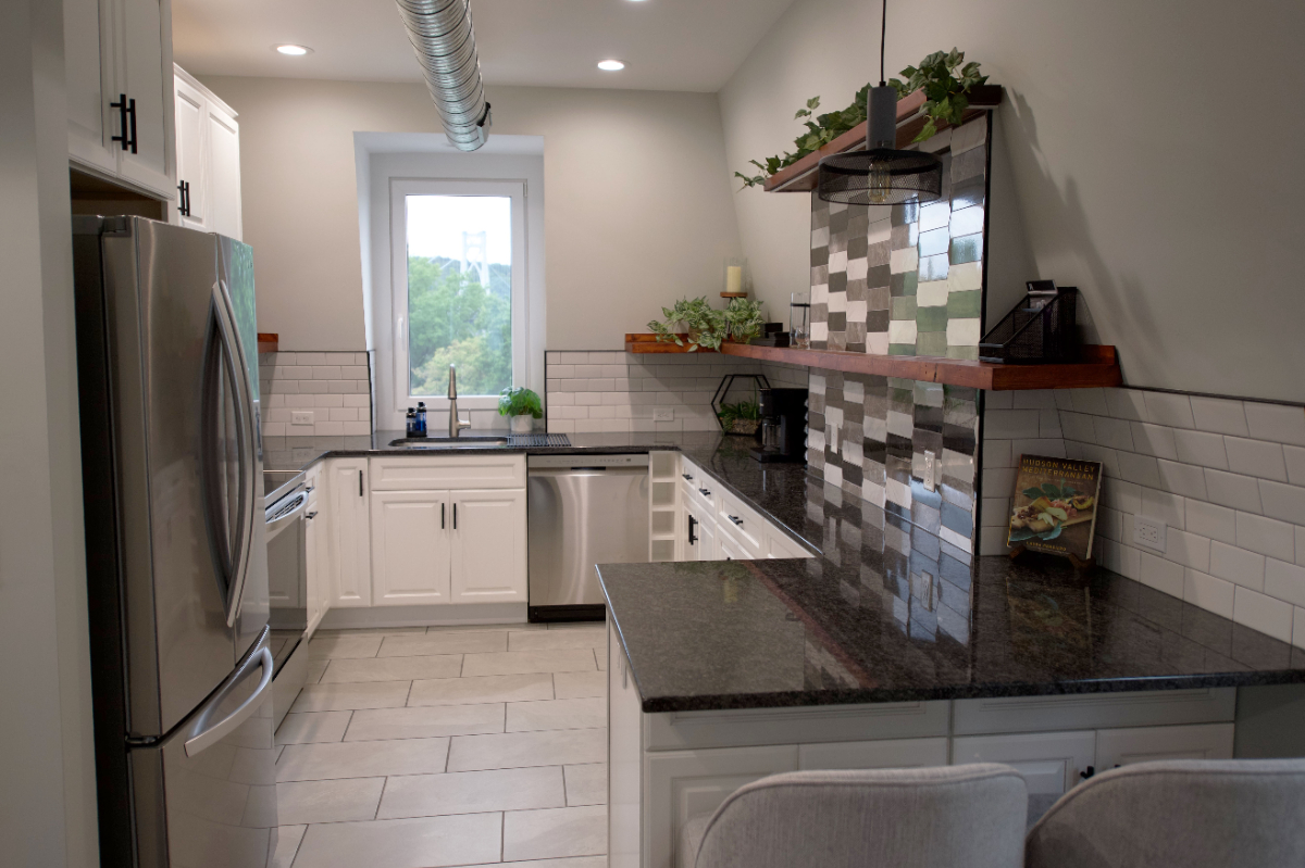 Newly Renovated, Stylish Apartment Minutes from Hospitals - Photo 6