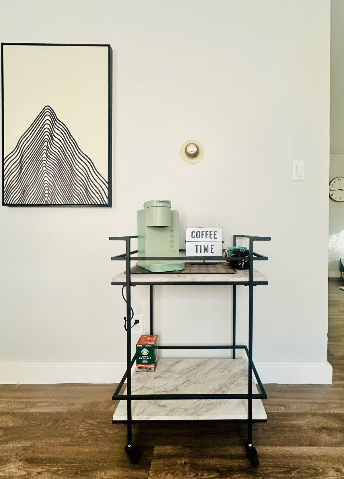 Modern One Bedroom near Downtown - Photo 4