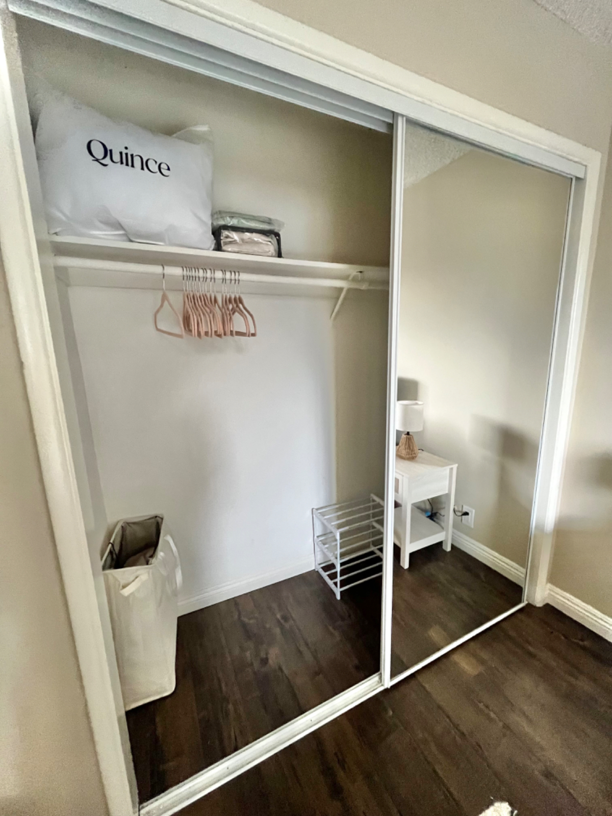Private Room/Bath - Centrally Located - Photo 1