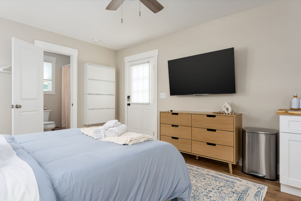 Nordic Studio Escape in Central Wilmington - Photo 2