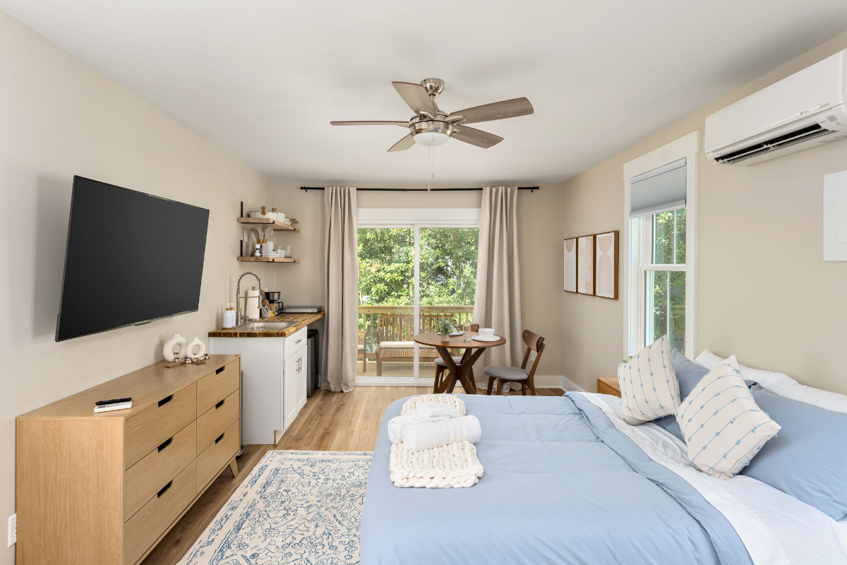 Nordic Studio Escape in Central Wilmington - Photo 5