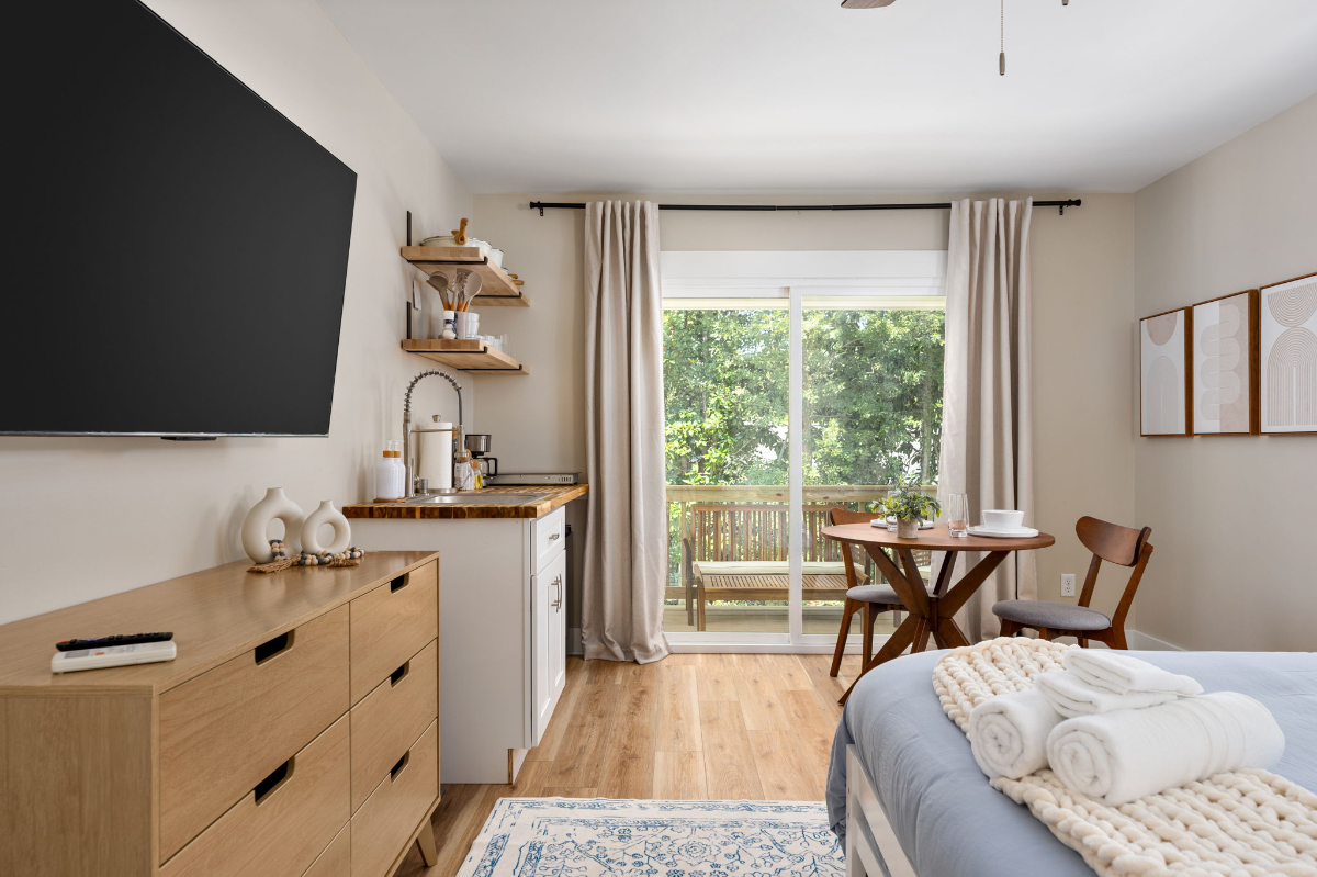 Nordic Studio Escape in Central Wilmington - Photo 4