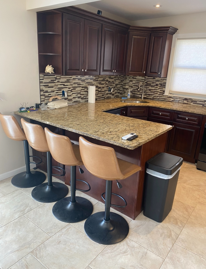 Two bedroom Newly renovated waterfront Private home - Photo 4