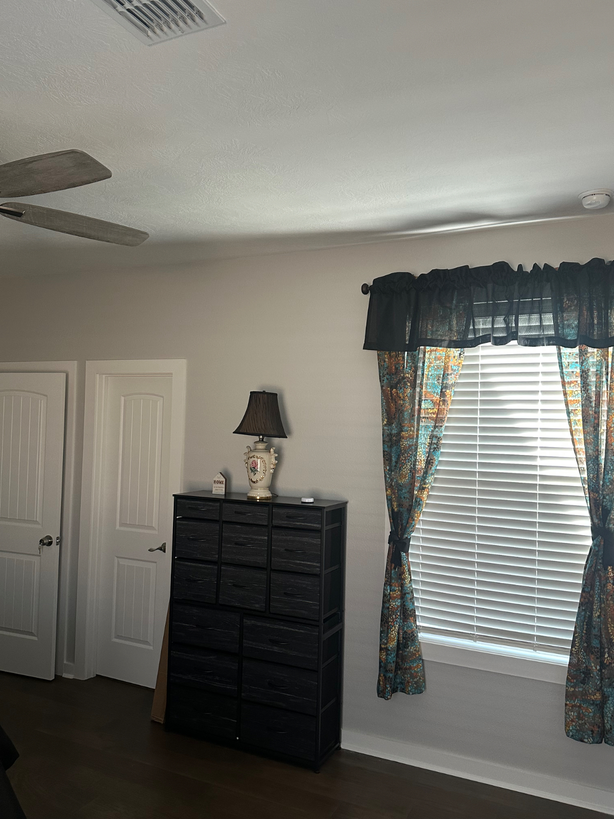 Single Family House with two bedrooms for rent - Photo 1