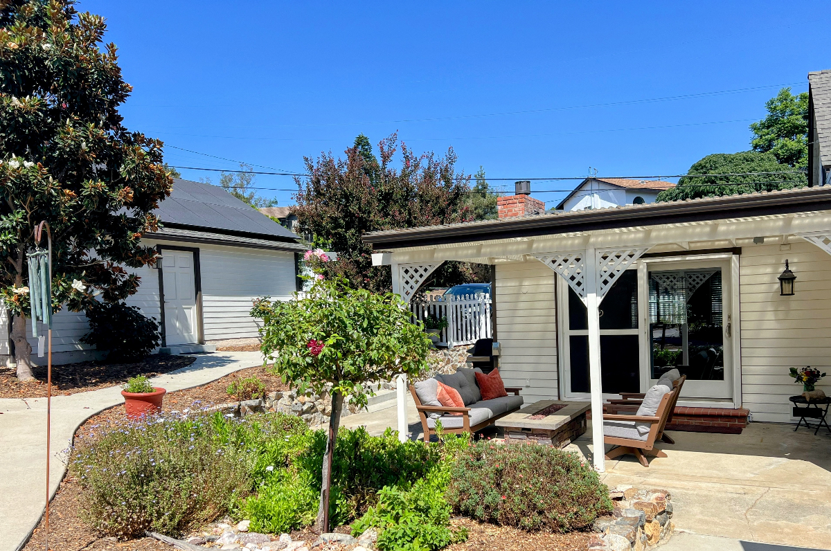 Experience Sublime Living in Vista - Exclusive 2BR Home with Lavish Features & Ideal Location - Photo 4