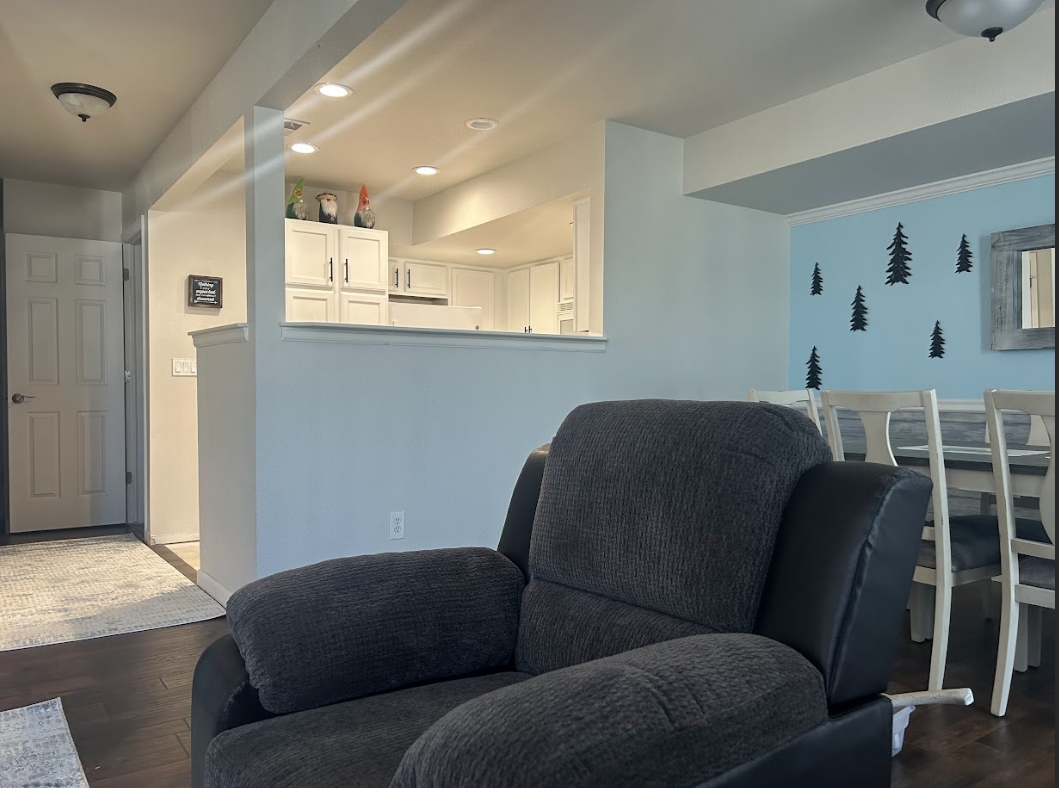 Modern 4Bed 4Bath Townhouse - Photo 5