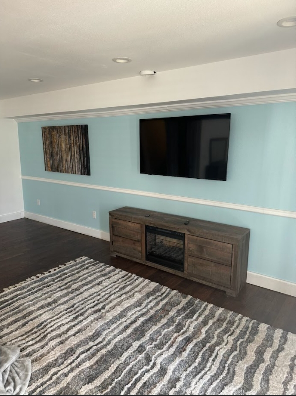 Modern  4Bed 4Bath Townhouse - Photo 8